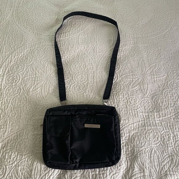 Bagallini Small‎ Black Convertible Crossbody Nylon Travel Bag - Picture 1 of 15